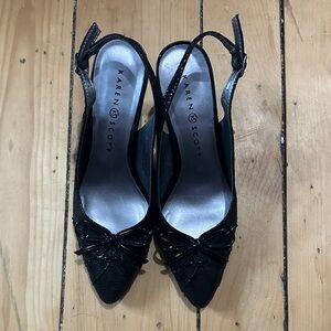 Karen Scott Black Pointed Toe Slingback Heels with Bow Detail
